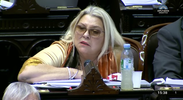 Furcio insólito de Carrió: pidió mantener 