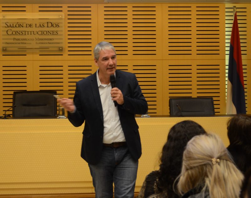 Legislatura: disertaron sobre “El Código Civil y sus implicancias en el sistema educativo”