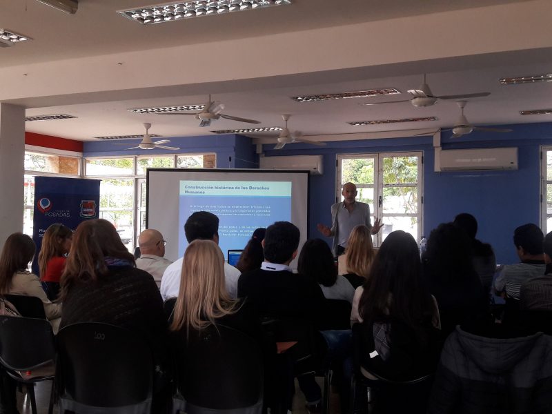 Municipales se capacitaron en políticas públicas de derechos humanos