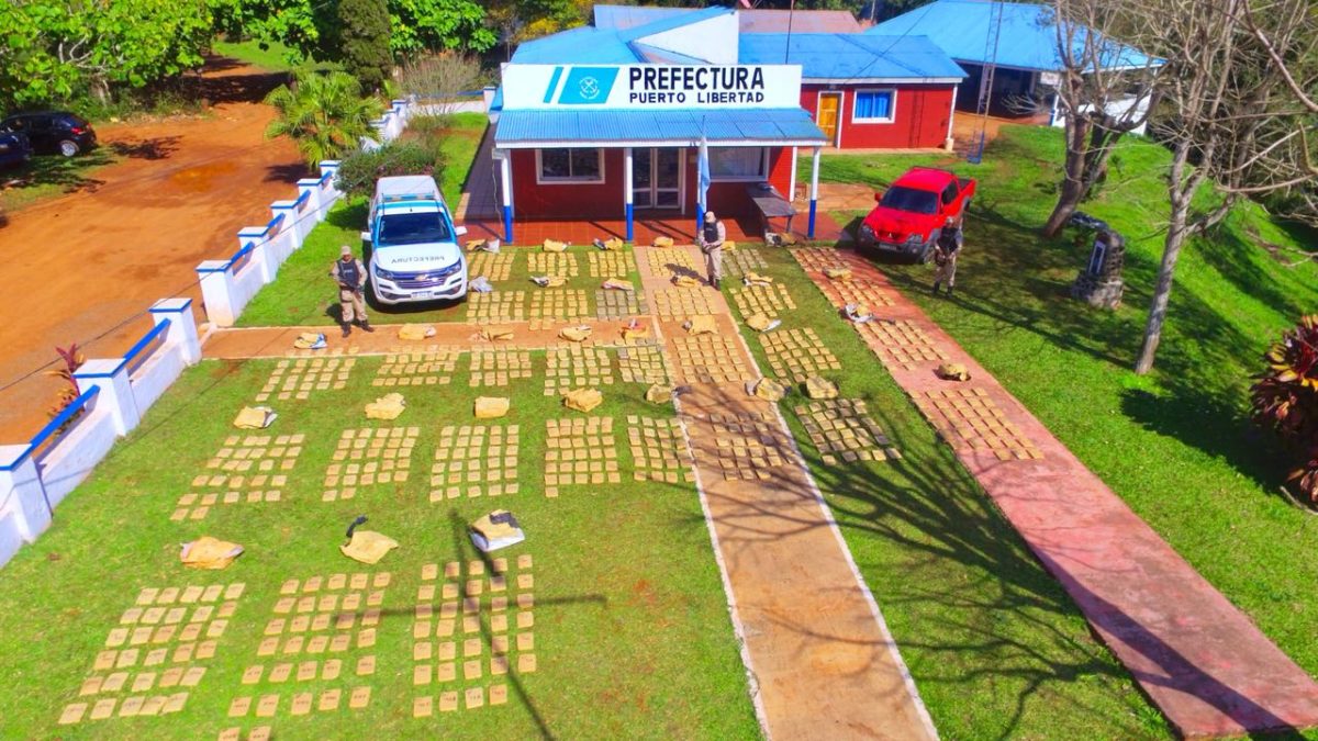 La Prefectura incautó casi 900 kilos de marihuana en Puerto Libertad