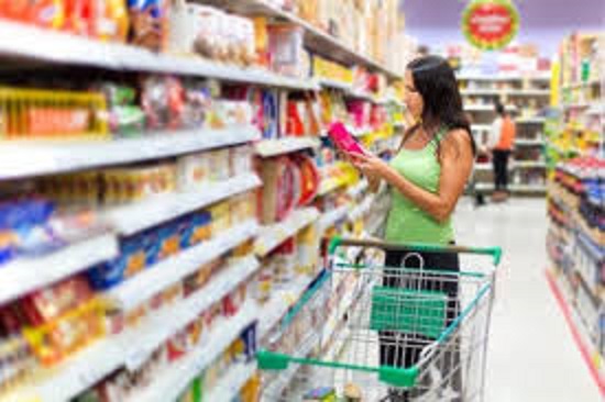 El consumo de productos masivos registró una caída del 9% en el último bimestre