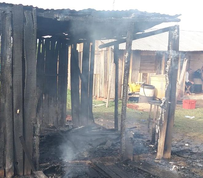 Se incendió una vivienda y los daños fueron totales