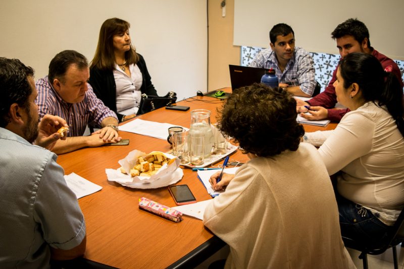 Trabajarán en un protocolo para regularizar hogares de adultos mayores