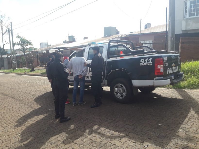 Luego de una persecución detuvieron a arrebatadores y recuperaron un celular