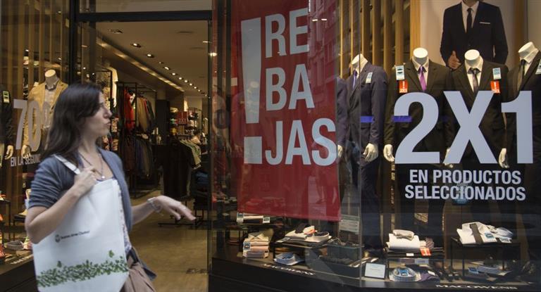 Las ventas minoristas acumulan un retroceso del 2,8% en el año