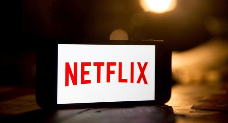 Netflix sumó menos suscriptores de lo esperado y se desploma 14%
