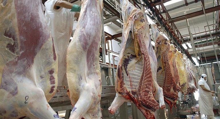 Vuelta atrás: empresarios de la carne aclararon que no acordaron congelar los precios
