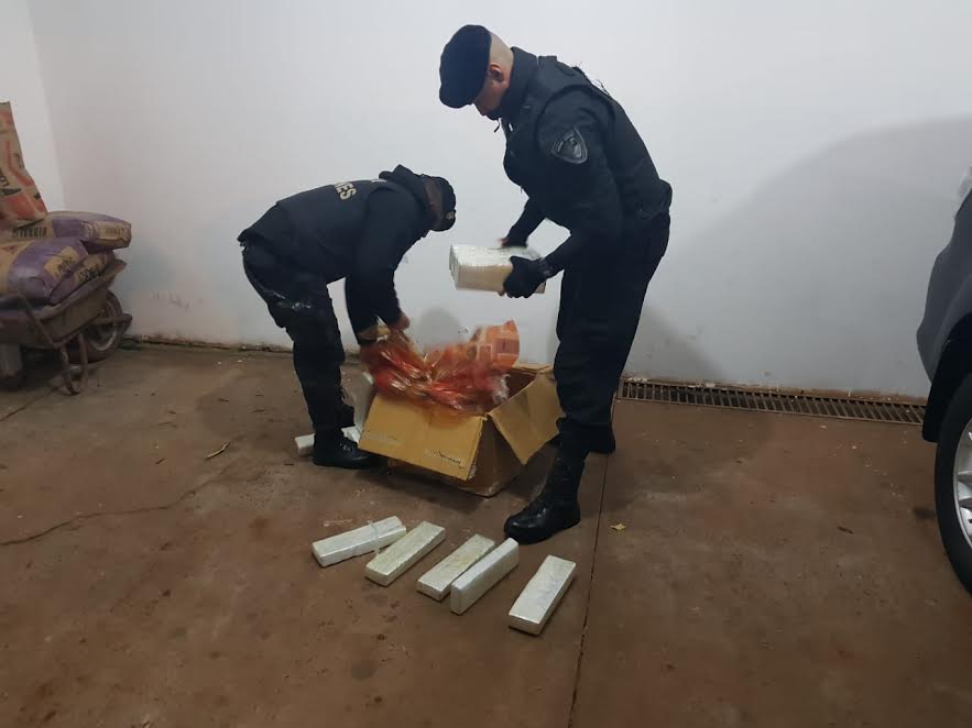Iguazú: sorprendieron a “mula” que llevaba 24 panes de marihuana
