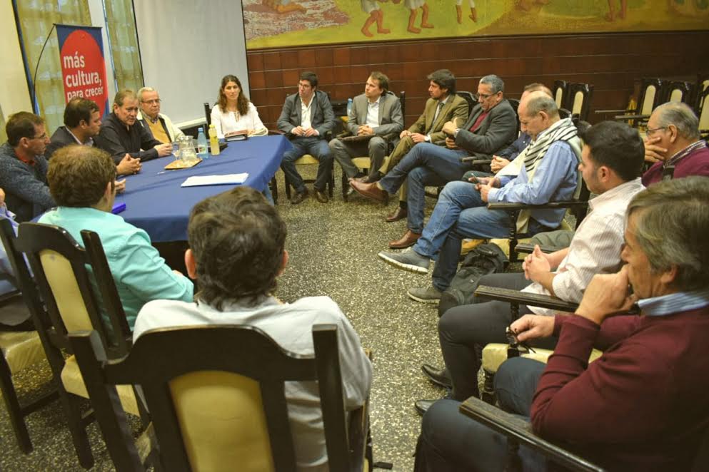 Conflicto en la Terminal: Defensoría del Pueblo de Posadas espera por la respuesta de la UNaM