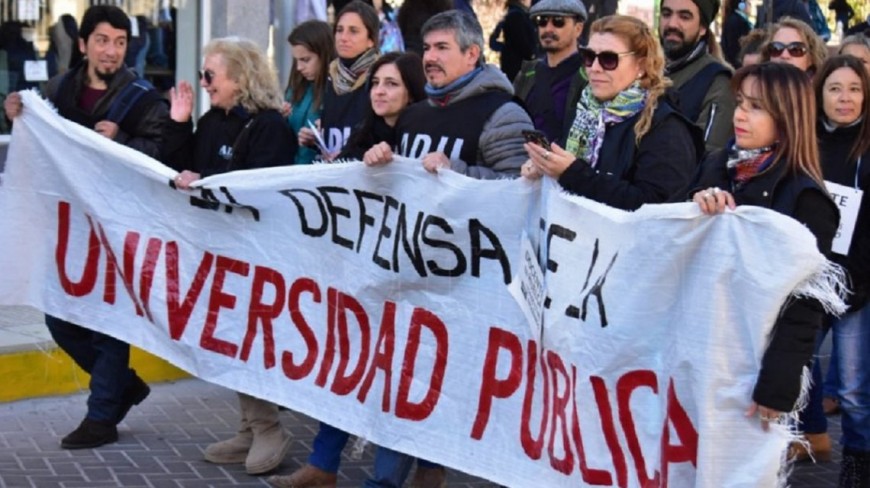 Paro en las universidades: los docentes marchan a Plaza de Mayo