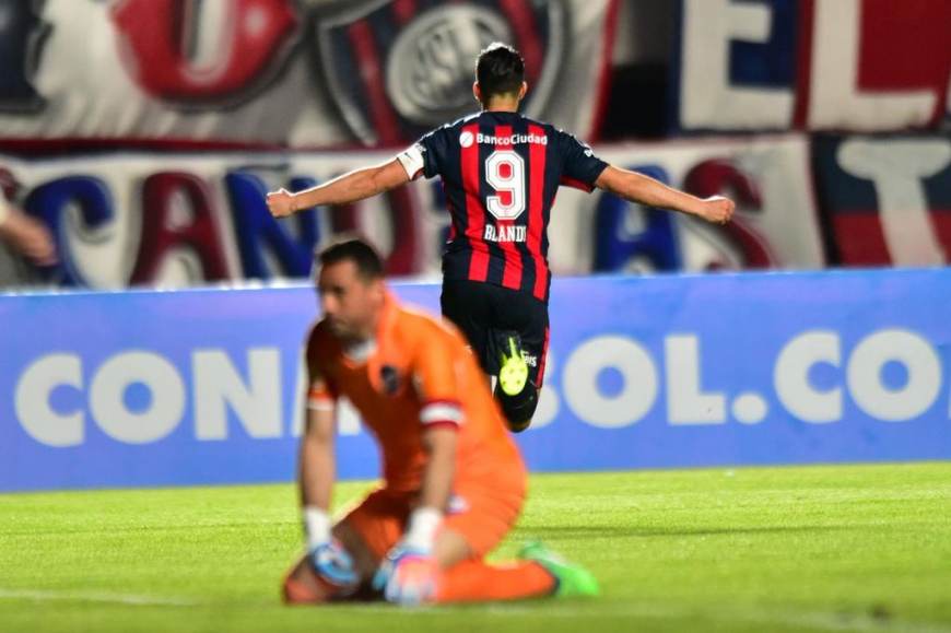 Copa Sudamericana: San Lorenzo derrotó a Nacional de Uruguay por la ida de los octavos de final