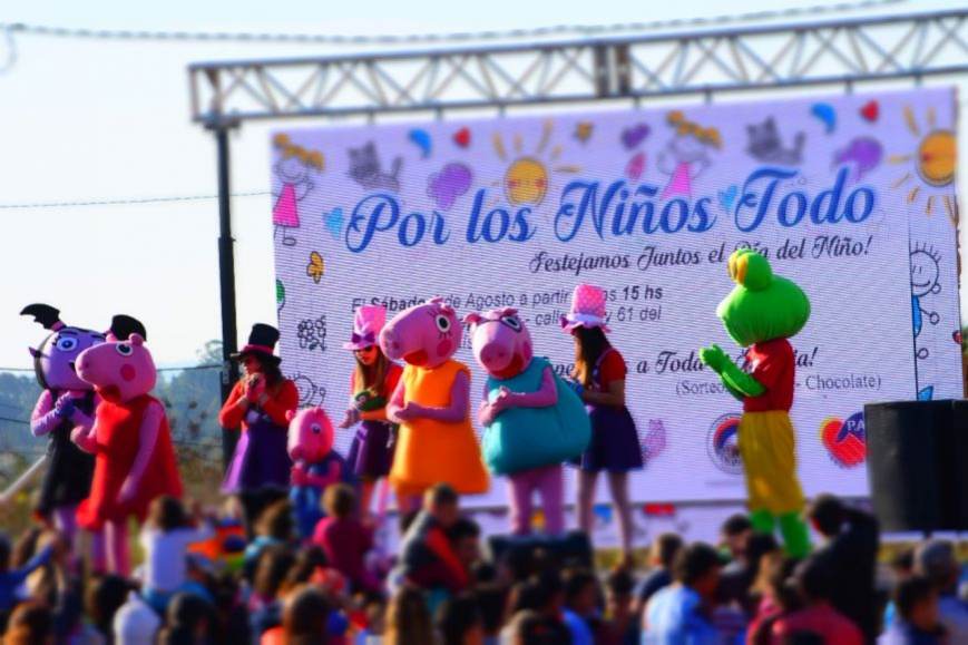 Familias de diferentes barrios disfrutaron de «Por los Niños Todo» en Itaembé Miní