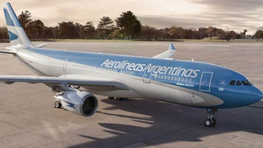 Aerolíneas Argentinas advirtió que cerrará rutas si los gremios no aceptan más flexibilidad