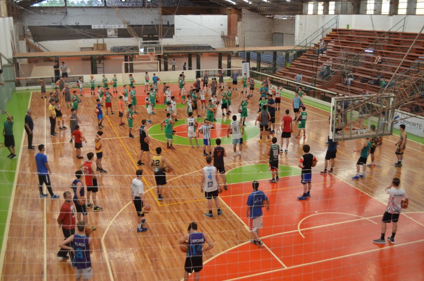 El “Colorado” Wolkowyski vuelve a Misiones para brindar el Campus con tu Ídolo 6 12 - Campus 2017 Puerto Rico 2 - 11