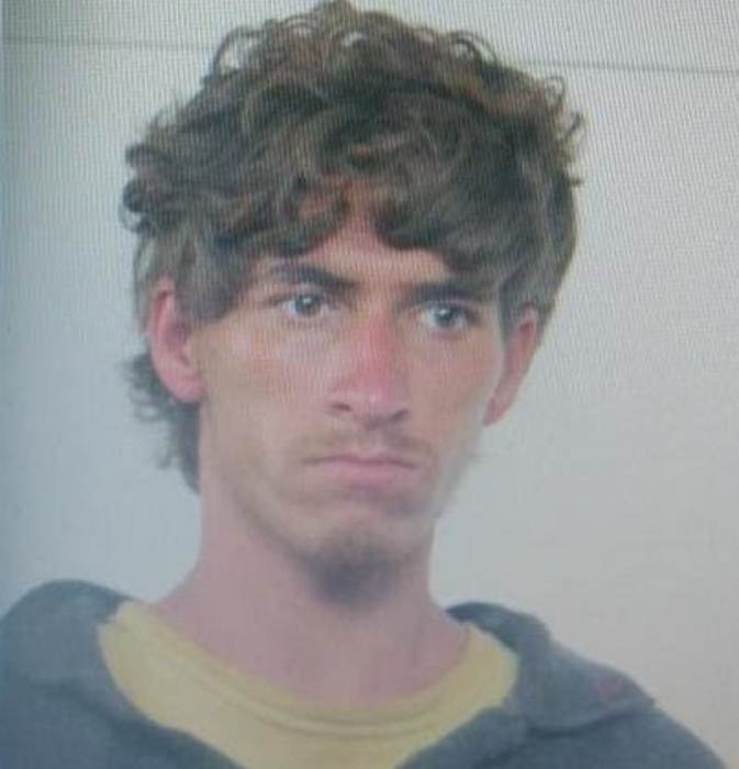 Candelaria: buscan a familiares de un hombre que está internado tras un siniestro vial