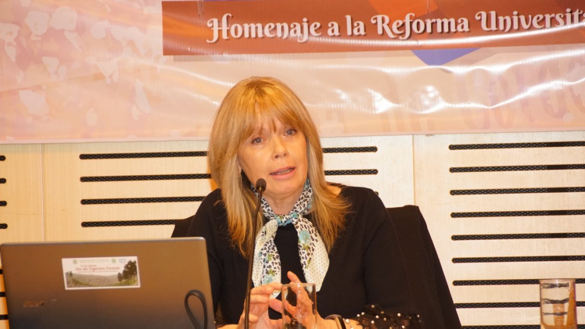 Legislatura: “La UNaM hoy tiene varios preceptos de la Reforma Universitaria”, afirmó su rectora