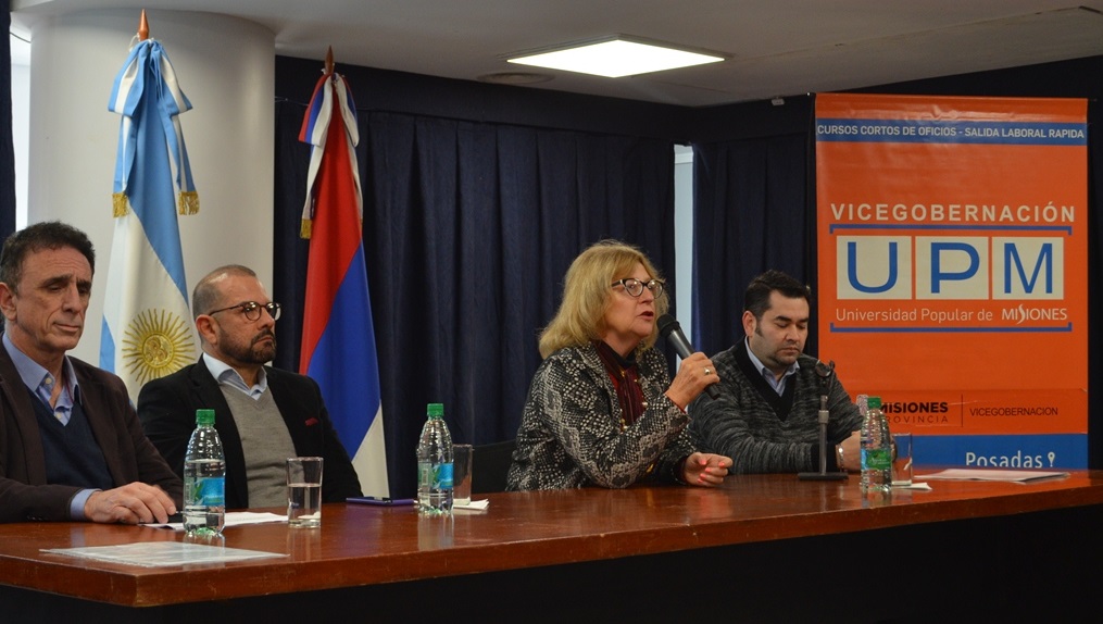 Destacan la importancia de la educación en el fortalecimiento del cooperativismo