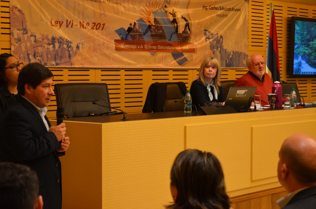 Legislatura: “La UNaM hoy tiene varios preceptos de la Reforma Universitaria”, afirmó su rectora 5 10 - DSC 0375 - 9