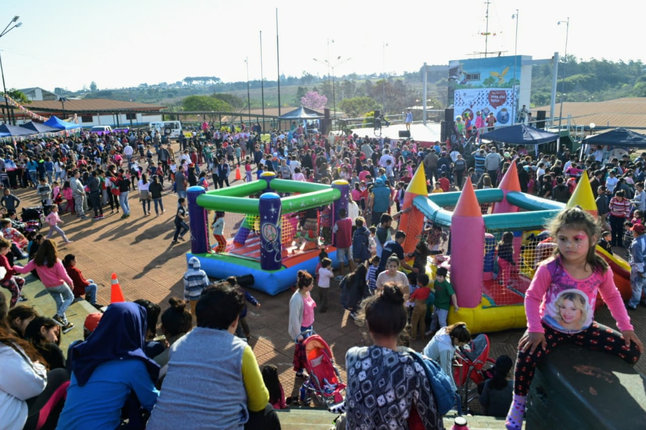 Más de mil niños y niñas festejaron su día en el barrio A-4