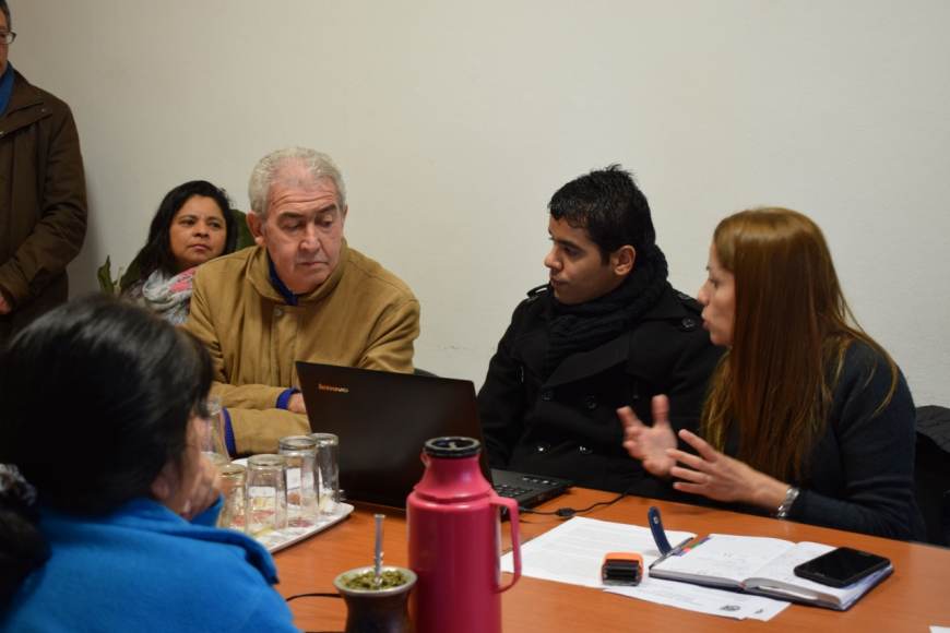 Agua y tierras fueron las problemáticas planteadas por los vecinos a la Mesa Interinstitucional 1 2 - Penayo 22 08 3 - 1