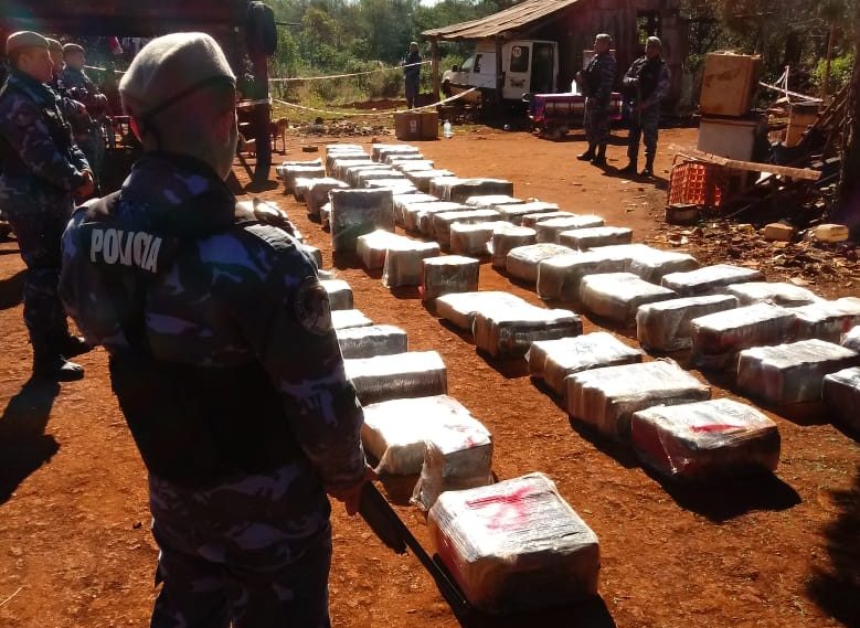 Gobernador Roca: incautan cargamento de droga en la casa donde mataron a un hombre de 31 años