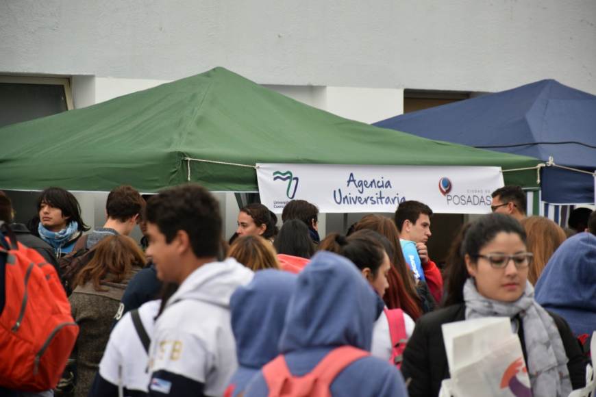 Estudiantes de toda la provincia, Corrientes y Brasil visitaron la Expo Universitaria