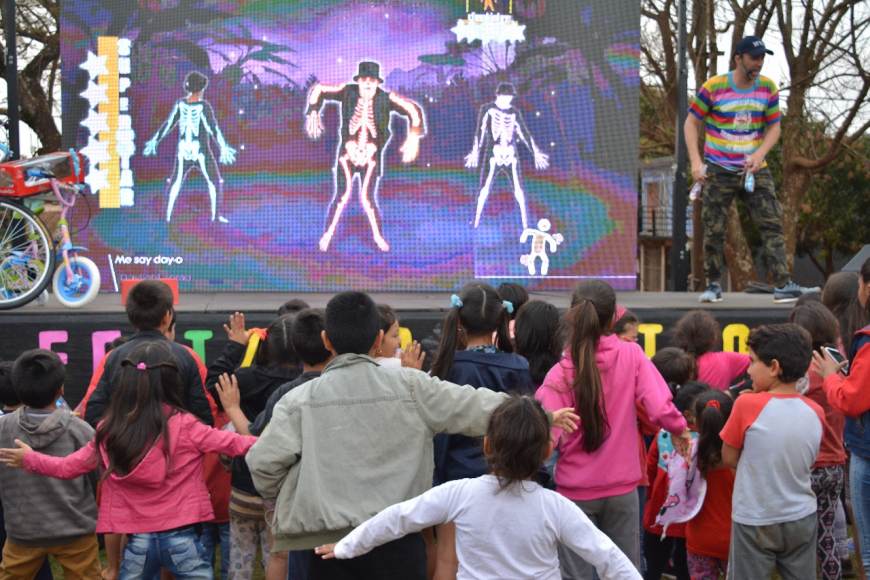 “Por los Niños Todo” celebró el día del niño en el barrio Las Vertientes