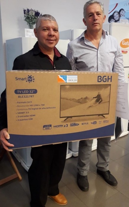 Entregaron el tercer premio del Deporbono2 1 2 - deporbono 2 entrega tv - 1