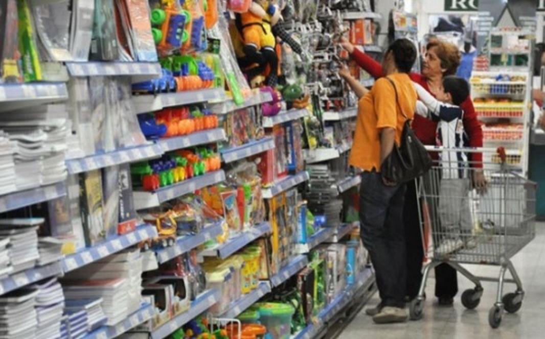 Ventas minoristas acumulan una baja de 3,2% en los primeros siete meses del año