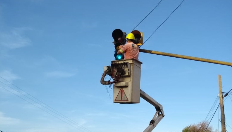Instalaron 3 mil 500 lamparas LED en semáforos de Posadas