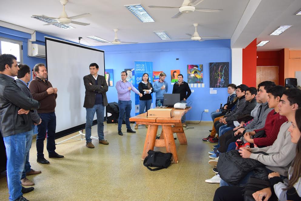 Oficina de Empleo: capacitaron a jóvenes que comenzarán a trabajar desde este mes  
