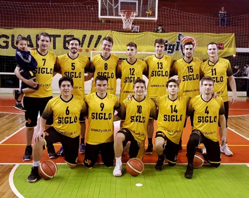 Básquet: Siglo XXI volvió a ganar y se subió a la cima de la Liga Provincial