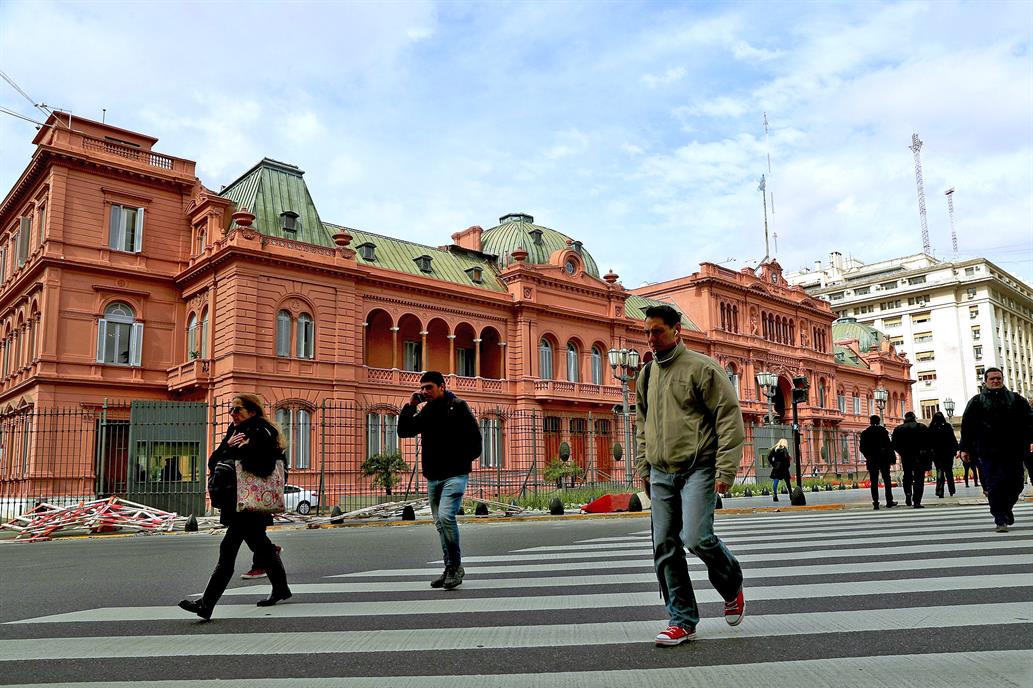 En solo dos meses, se redujeron 10.600 puestos de trabajo en el sector público