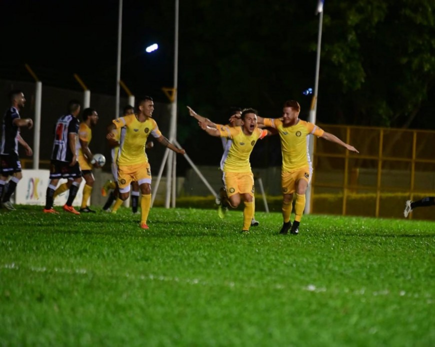 Federal A: Crucero derrotó a Chaco For Ever por 2 a 1 en Santa Inés
