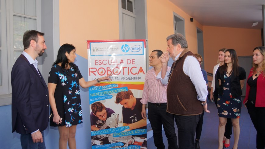 Ministro de Ciencia, Tecnología e Innovación de Buenos Aires catalogó a la Escuela de Robótica como un “caso de éxito”