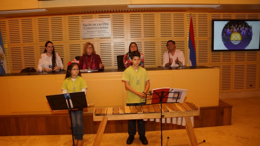 Presentaron en la Legislatura el “Festival de las Dos Orillas 2018”