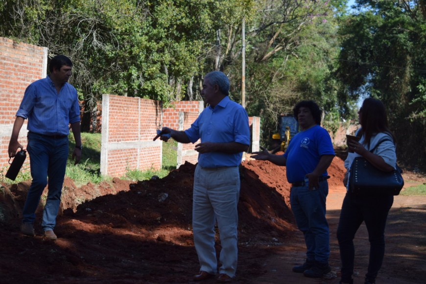 Avanzan obras de la red de conexión de agua para las Chacras 188 y 191