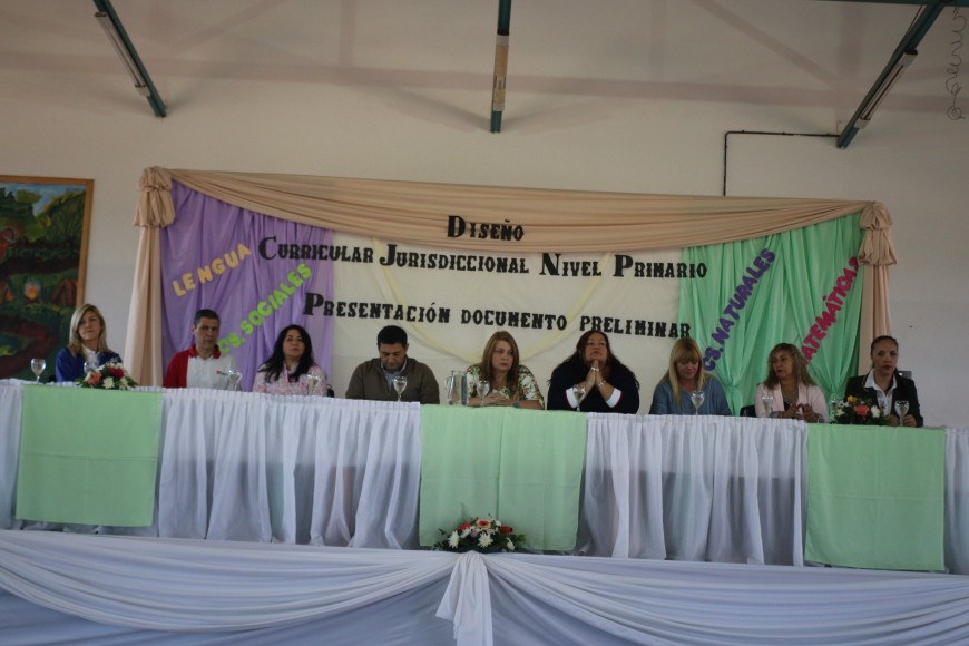 Educación: se presentó el preliminar del diseño curricular de Primaria