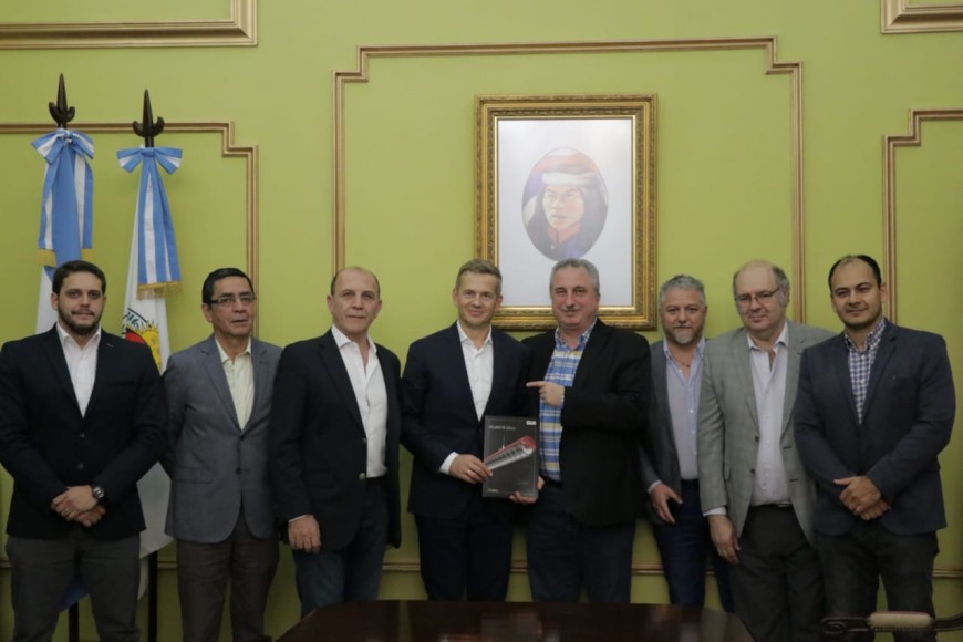 Passalacqua y empresarios de LUG acordaron que la empresa abrirá sus puertas en Misiones