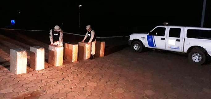 Secuestraron un cargamento valuado en casi 500.000 pesos en Iguazú 3 6 - PNA1 - 5