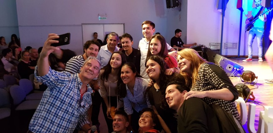 Cristian Acuña sobre el TEDxYouthPosadas: “Nos sorprende el talento de los jóvenes misioneros”