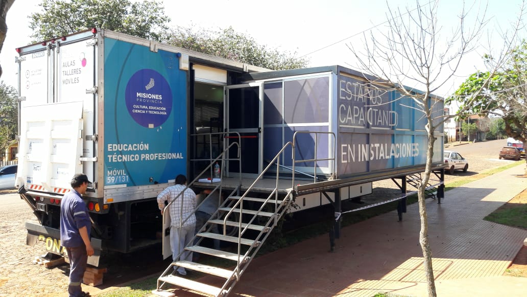 Se inaugura el Aula Taller Móvil de Instalaciones Domiciliaria en Oberá