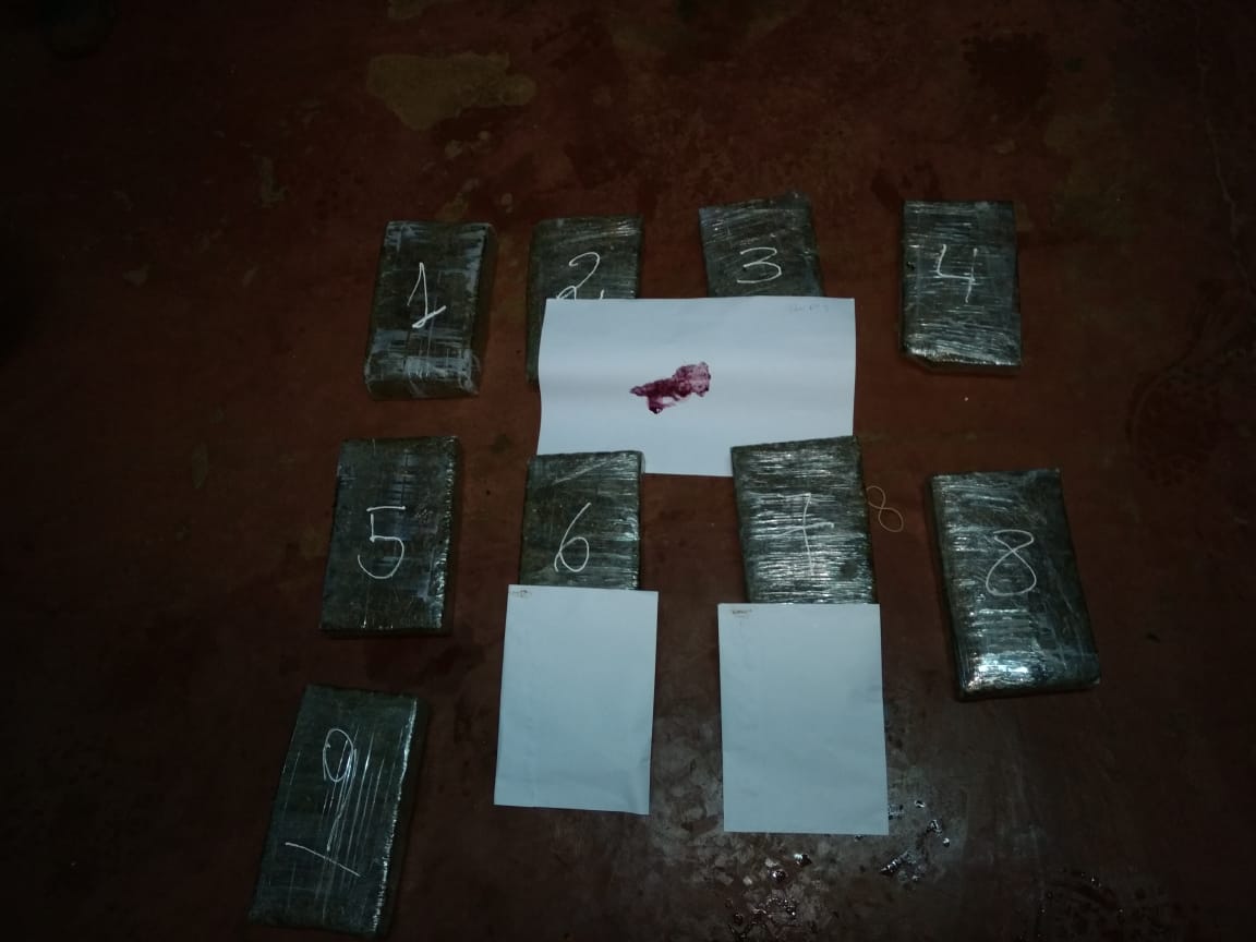 Incautaron 9 panes de marihuana, valuados en $360 mil