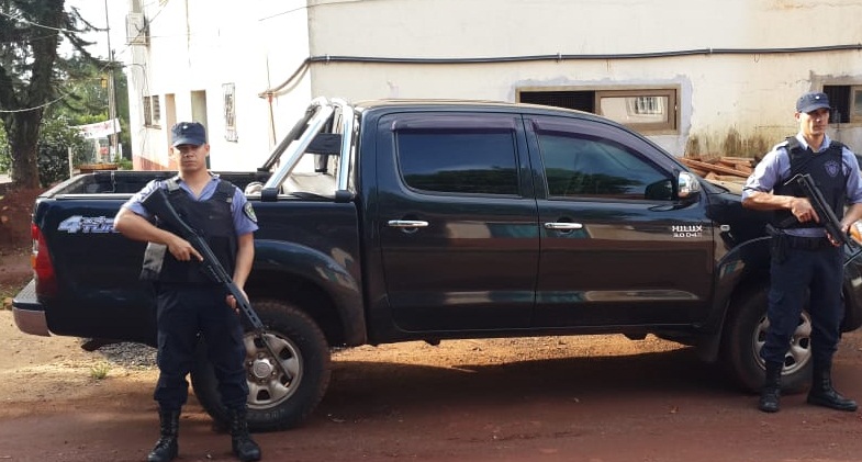 Jardín América: incautan otra camioneta mal habida utilizada para el tráfico ilegal 4 8 - WhatsApp Image 2018 09 27 at 18.27.27 - 7