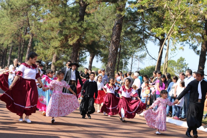 Santa Ana festejó 135 años de historia revalorizando la fe y compromiso con sus pioneros 5 10 - WhatsApp Image 2018 09 29 at 3.59.38 PM 18 - 9