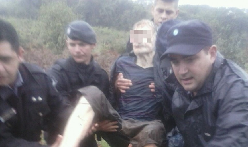 Socorrieron a un abuelo que fue hallado extraviado en una chacra