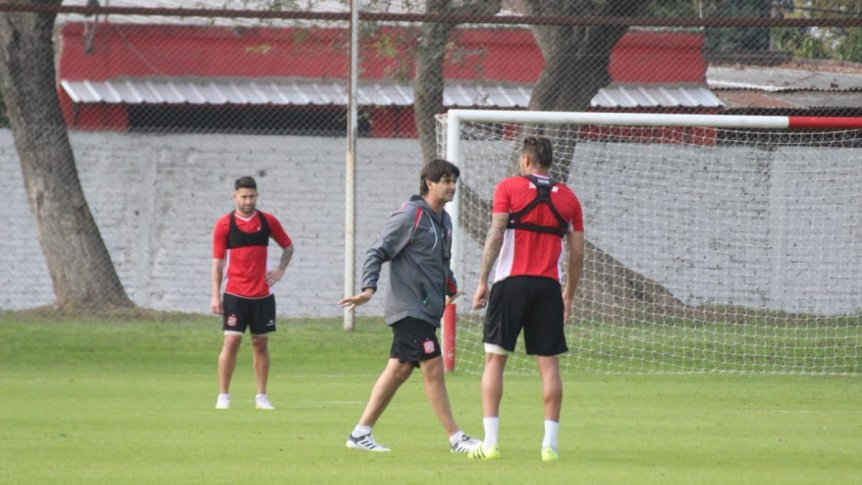 Forestello dejó de ser el técnico de San Martín de Tucumán