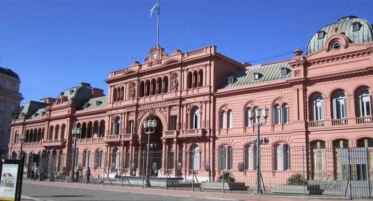 Nuevo organigrama de ministerios demoró la publicación del Boletín Oficial