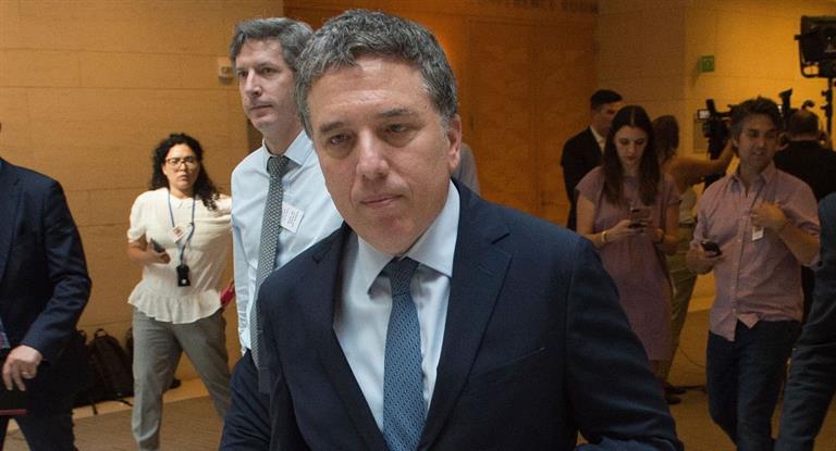 Dujovne: «No estamos buscando dinero extra por fuera de la negociación con el FMI»