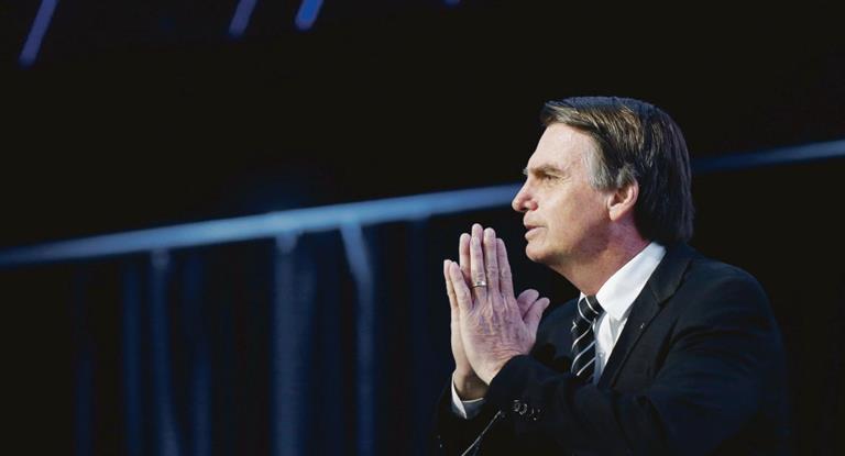 Brasil: apuñalan al candidato presidencial Jair Bolsonaro